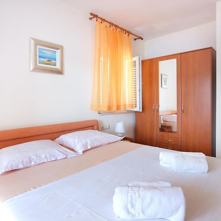 Apartments By The Sea Seget Vranjica, Trogir - 13771 Номер фото