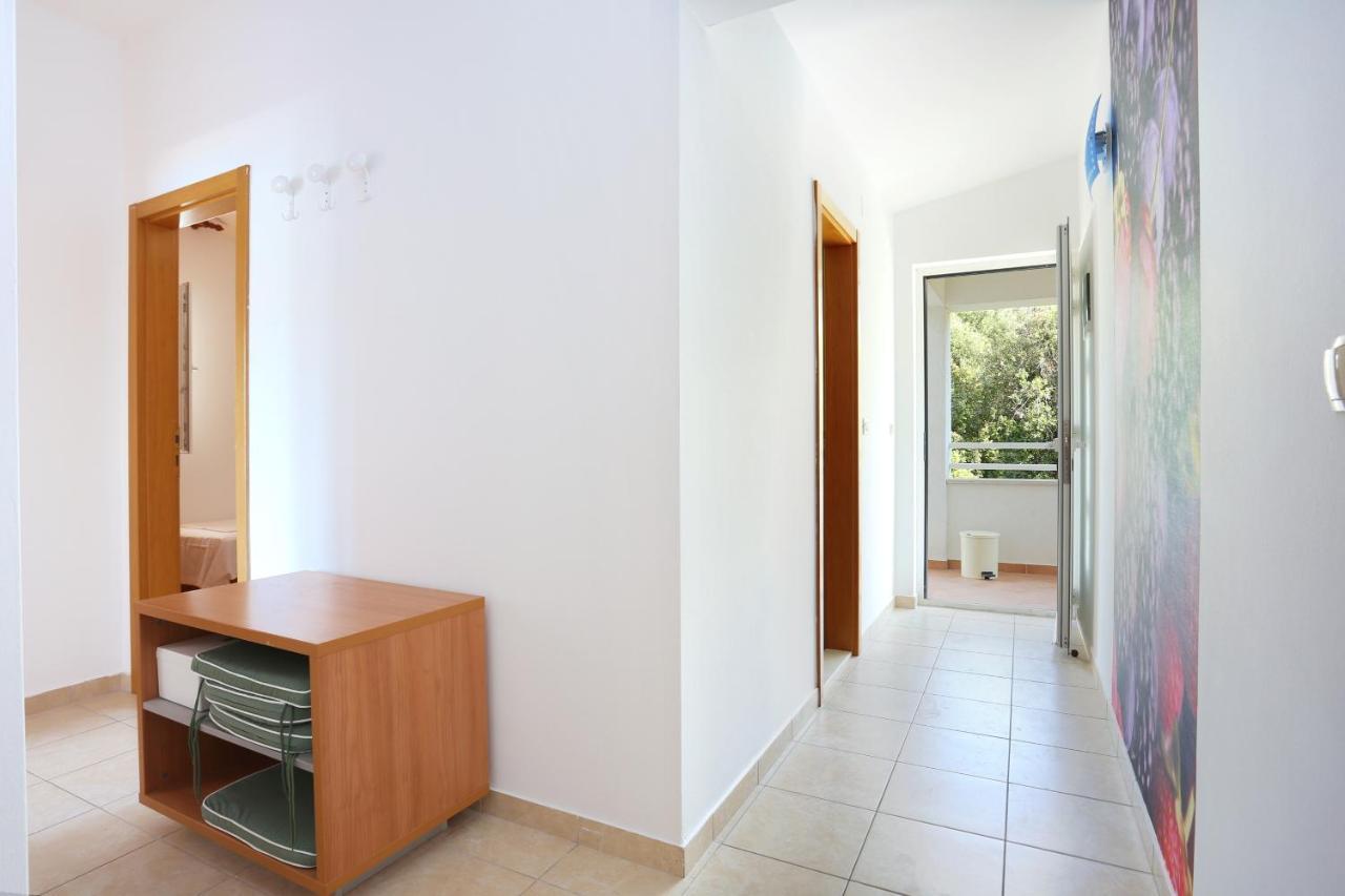 Apartments By The Sea Seget Vranjica, Trogir - 13771 Экстерьер фото