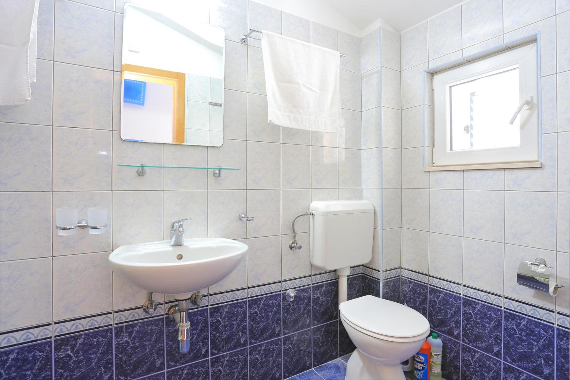Apartments By The Sea Seget Vranjica, Trogir - 13771 Номер фото